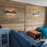 Cosy In A Location *