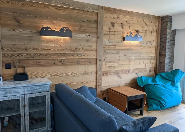 Cosy In A Location *