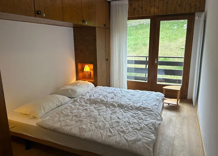 Cosy In A Location *